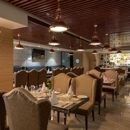 Hotel Atishay Bhopal Buitenkant foto