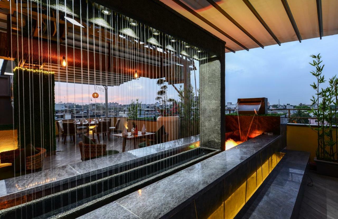 Hotel Atishay Bhopal Buitenkant foto