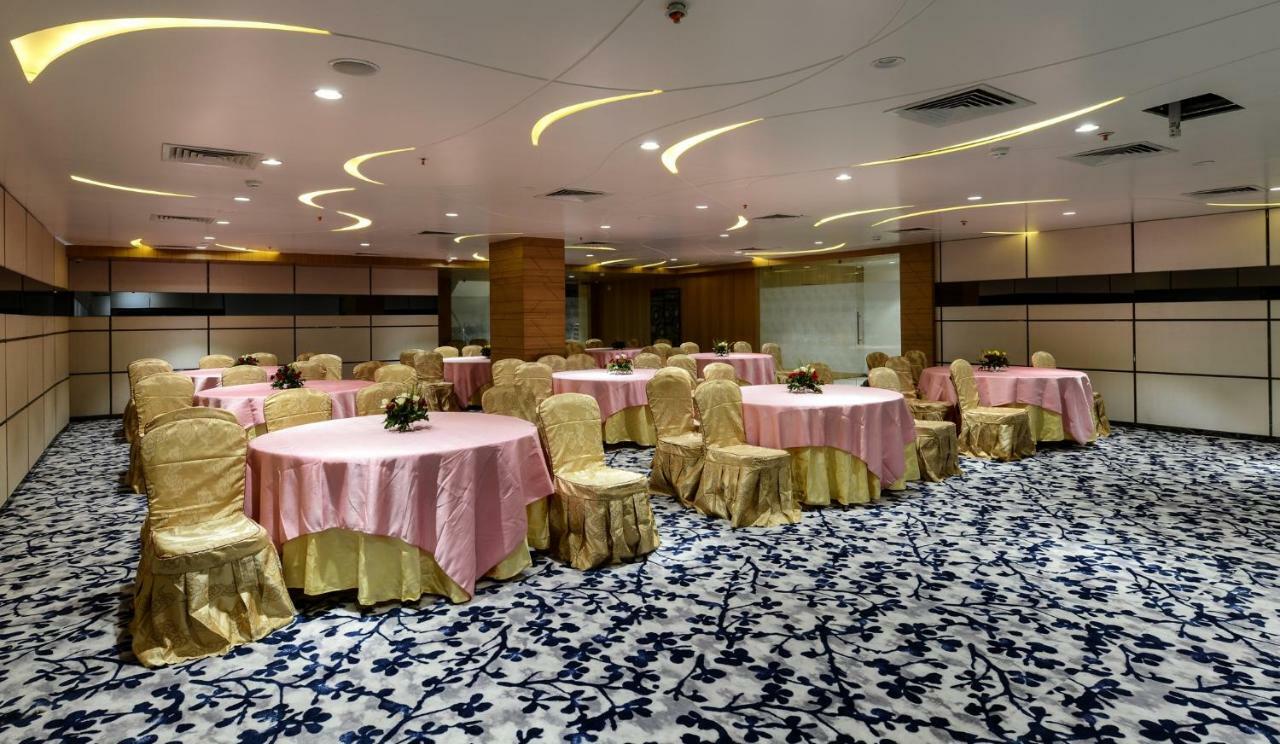 Hotel Atishay Bhopal Buitenkant foto
